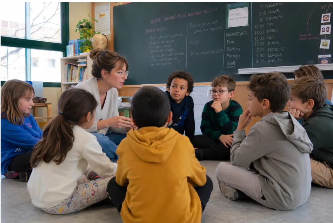 L'aula, un exercici quotidià de democràcia